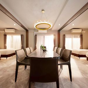 Dotombori Crystal Hotel 3